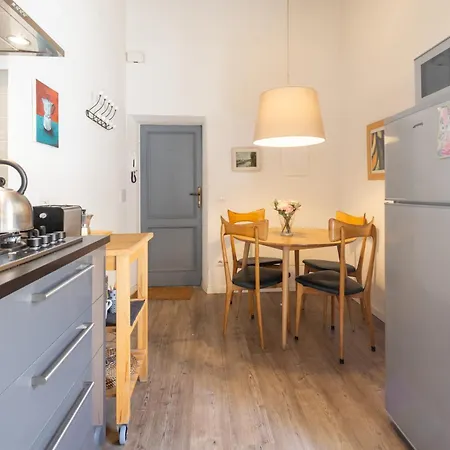 Apartament Duomo Elegante Con Balcone